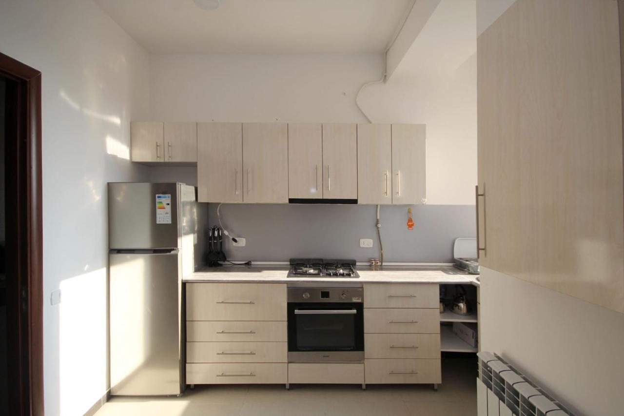 Apartments Emili Jerevan Eksteriør bilde
